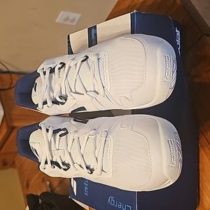 Babolat Tennis shoes
